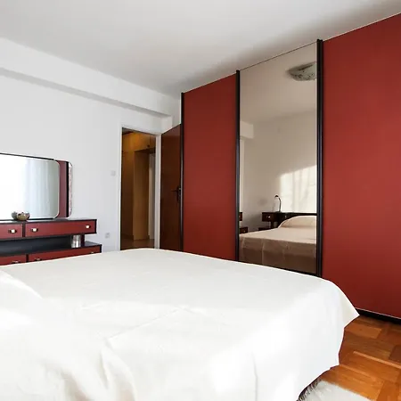 Nola By Rent Istria Appartement *